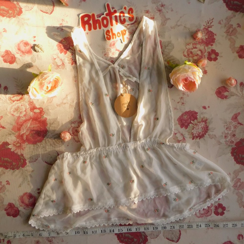 NWT 2pc. Honey Punch Floral  Bandeau Racerback Top